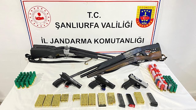 Bozova'da çok sayıda silah ele geçirildi! 5 gözaltı 