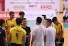 Các cầu thủ ĐKVĐ Tràng An Ninh Bình đi cổ vũ ĐTQG nam
