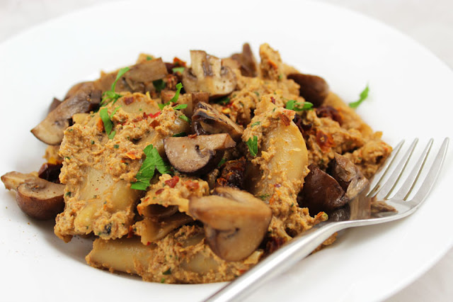 Walnut Sun-Dried Tomato Pesto Pasta with Roasted Mushrooms