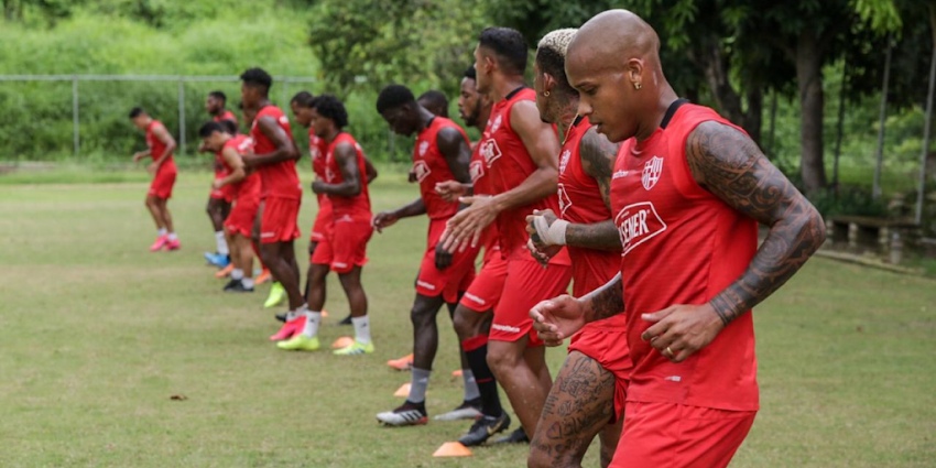 (VIDEO) Entrenamiento de BSC en la cancha alterna