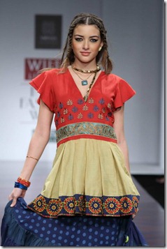 WIFW SS 2011 Virtues by Ashish Viral & Vikrant  (13)