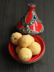 Khoya Laddoos with Dessicated Coconut, Nariyali Khoya Laddoos