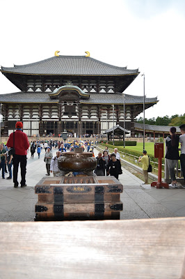 Daibutsuden, Todaiji Temple - www.curiousadventurer.blogspot.com