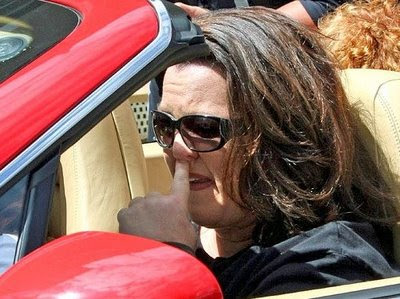 Rose O'Donnell Visible Picking Her Nose While Driving Her Car