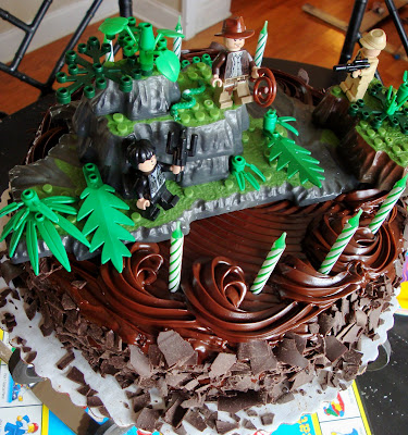 Lego Birthday Cake on Indiana Jones Lego Cake Purchased Theapr Has Oneindiana Jones Cake And