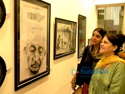 Sushmita Sen launches Charcoal exhibition by Gautam Patole image