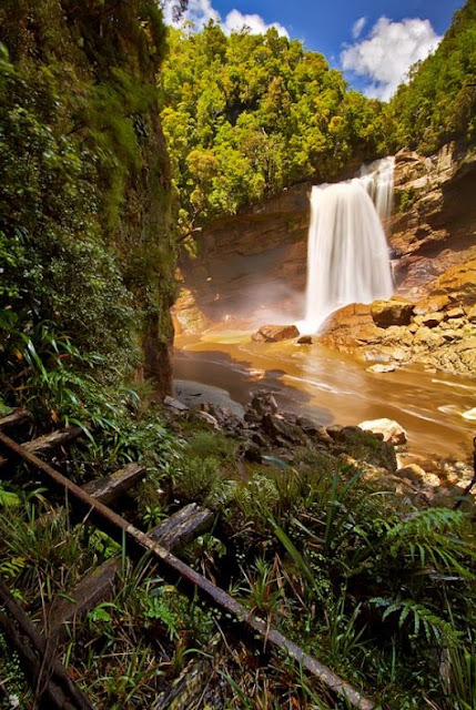   Mangatini Falls, New Zealand