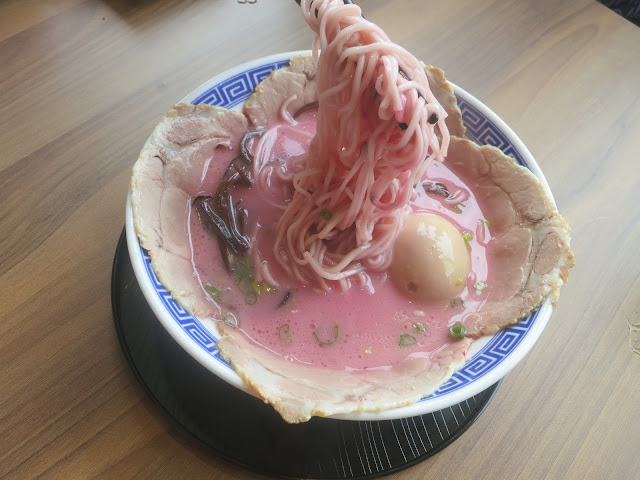 Special Tonkotsu Pink Ramen