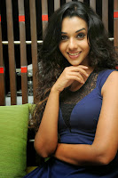 Anu Priya Hairstyle