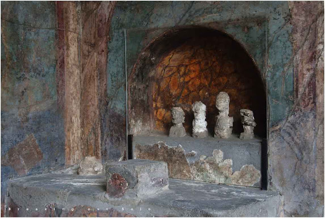 Pompeii ruins