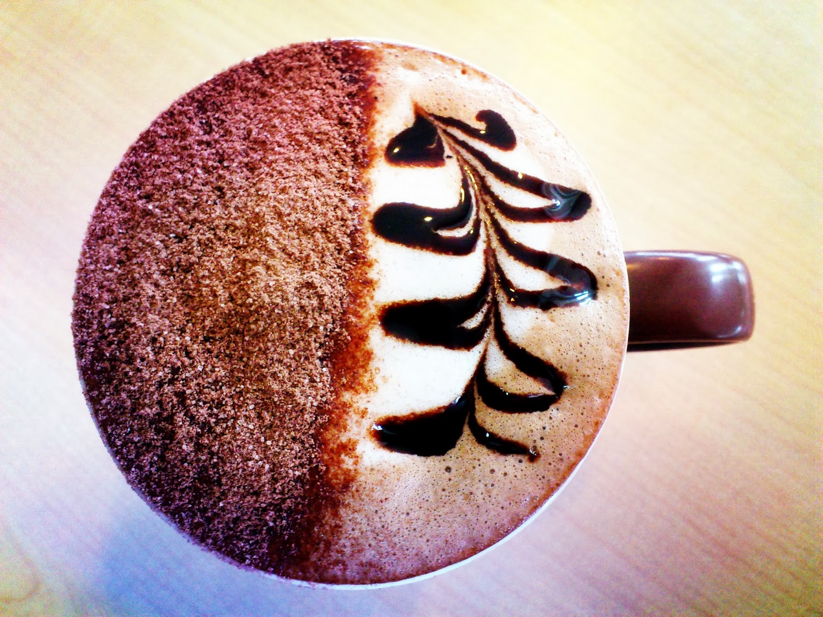 麦当劳喝咖啡  Mc Cafe in the Afternoon