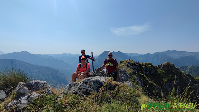 Buzón de cima de Peña Subes, Ponga