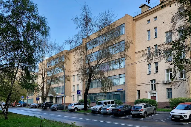 улица Павла Корчагина, факультет экономики и управления Московского политехнического университета