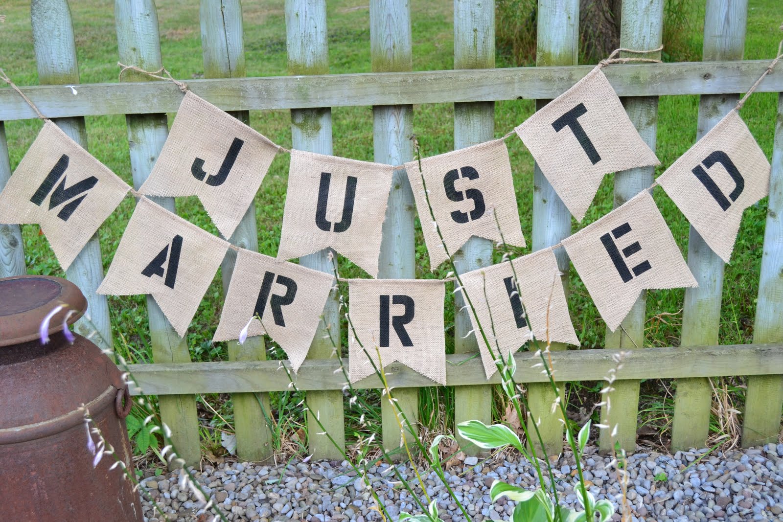 Simple Outdoor Wedding Decorations