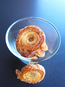 Sfogline arancia e cannella caramellate - orange and cinnamon caramelized puff pastry