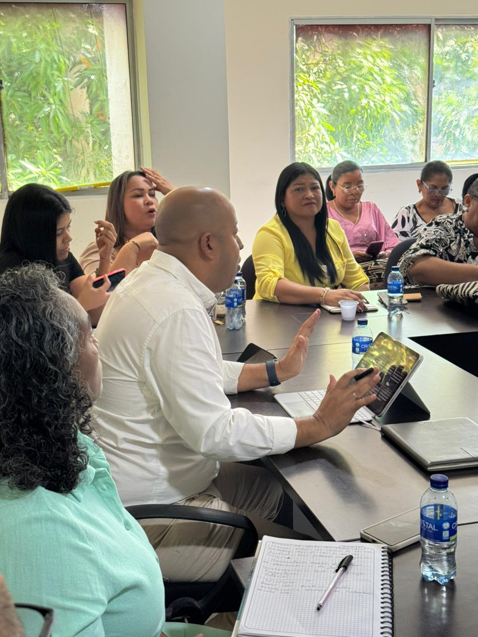 https://www.notasrosas.com/Secretario de Educación Departamental y rectores de Instituciones Educativas se reunen para ajustar el nuevo calendario escolar