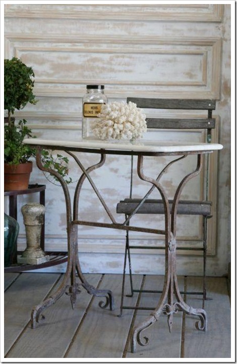 sweet little garden table