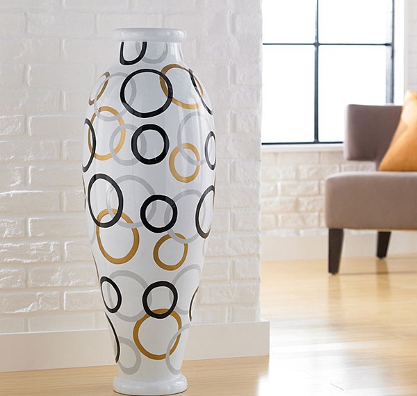 Desain Vas Bunga Lantai untuk Mempercantik Ruang Tamu 