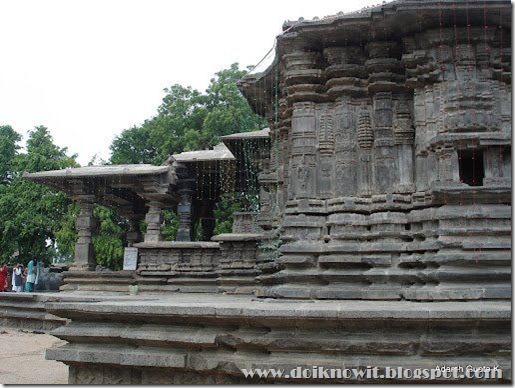 External view 1000 pillars temple