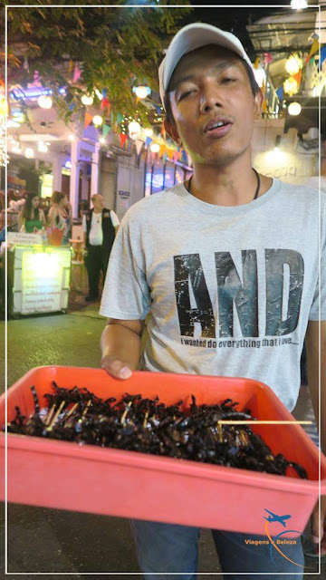 Como são as comidinhas de rua em Bangkok