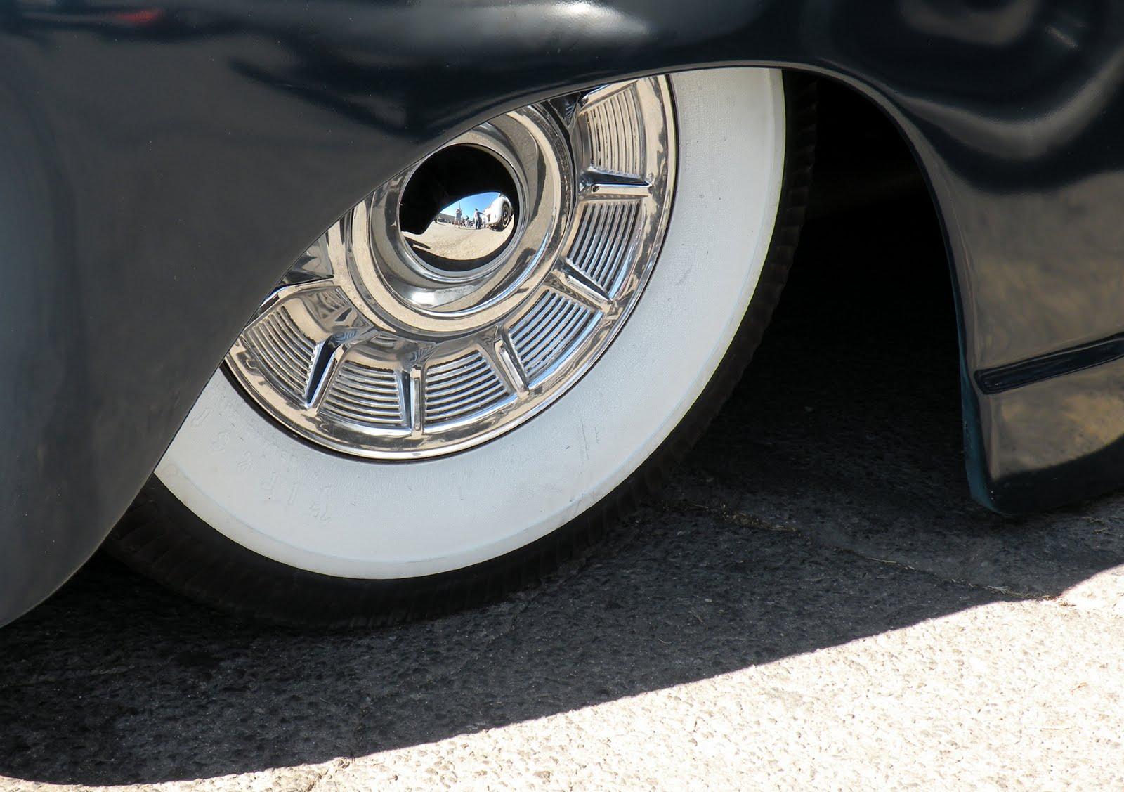 Before choosing the rims and tires you need to check out the wide and variety selection of rims, wheels for speeding up the vehicle when you are on the