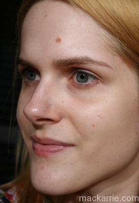 c_TintedMoisturizerLauraMercierOhne