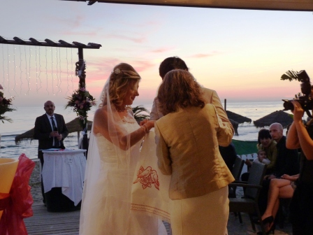 A Stunning Winter Beach Wedding in Marbella