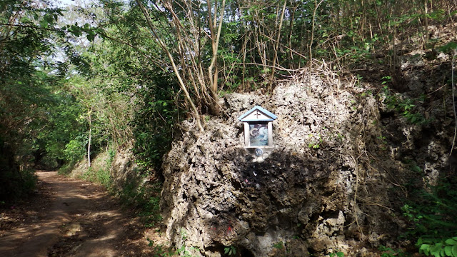 7th "stations of the cross" going up to Balaan Bukid