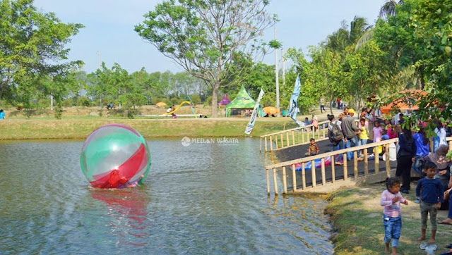 Taman Air Percut : Tempat Wisata Keluarga yang Asik, Gak Pengen kesini?