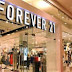 Forever 21 anuncia fechamento de lojas e promove queima de estoque