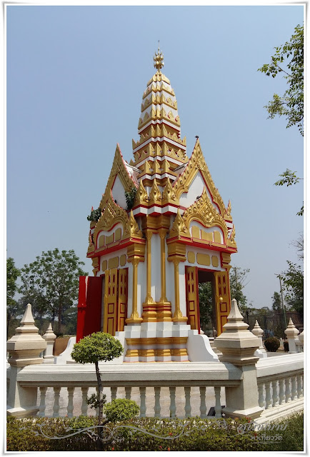 ศาลหลักเมืองจังหวัดอุทัยธานี  (Uthai Thani City Pillar Shrine)