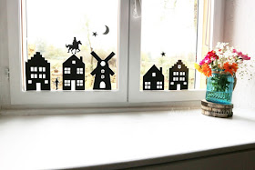 Sinterklaas raamstickers zelf maken, Sinterklaas stickers, sinterklaas raamdecoratie, sinterklaas huisjes sjabloon, werktekening sinterklaas raamhuisjes, huisjes sinterklaas voor het raam, raamstickers sinterklaas diy
