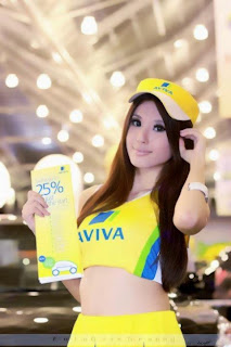 Essanne Yuxuan Singapore Sexy Model Sexy Yellow Dress Aviva Insurance Advertising 10