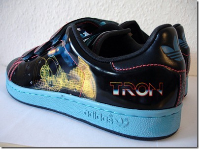 Adicolour Tron