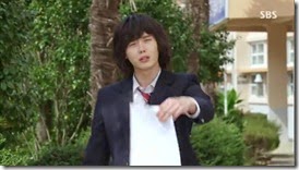 Pinocchio.E02.mkv_000472669_thumb1