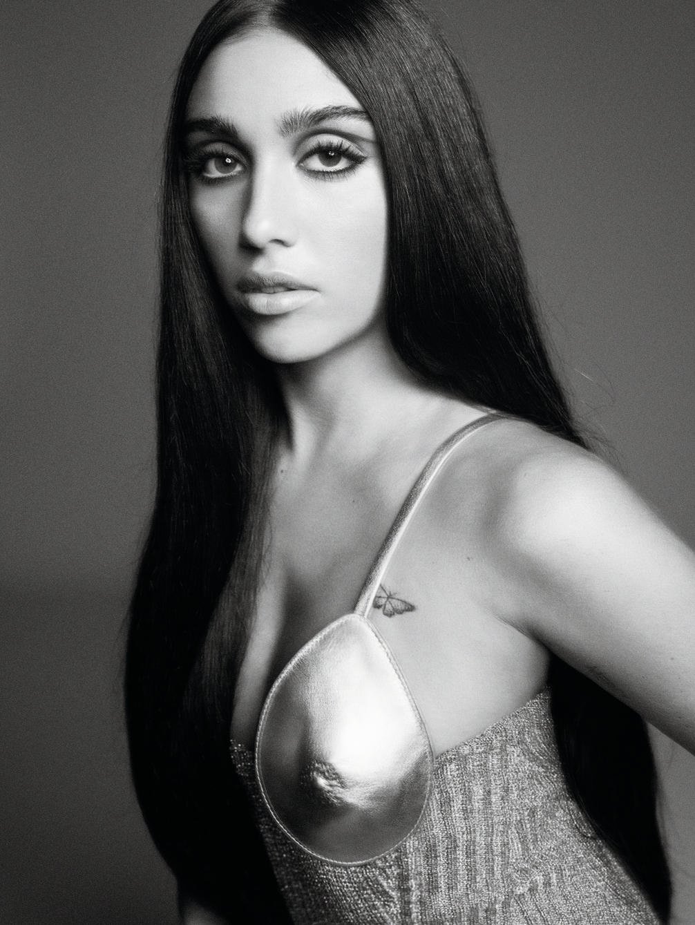 SMILE:Lourdes Leon in Vogue Paris September 2021 by Karim Sadli