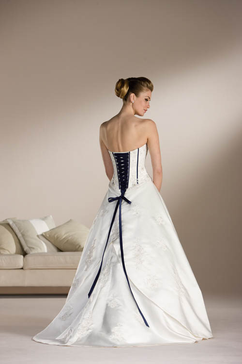 Wedding Dresses Design With Black Corset | Wedding dresses, simple