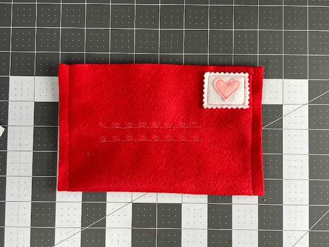 How to make a Felt Valentine Envelope - Valentine Countdown Activity Cards - Blue Susan Makes