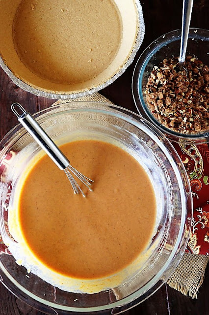 Pecan Streusel Pumpkin Pie Ingredients Image