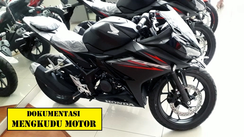 Jual Kredit  Motor  Honda CBR  150  R All New R J SE 2018 