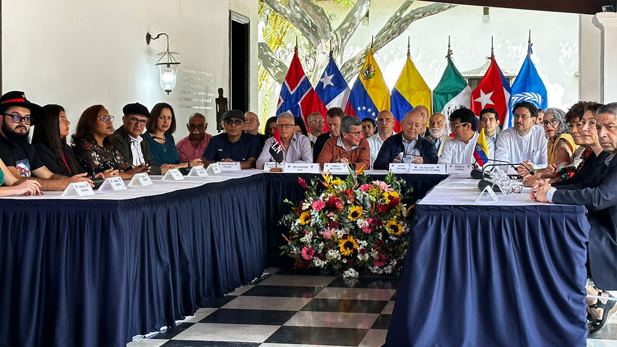 Concluye con éxito en Caracas la reunión Gobierno colombiano y el ELN