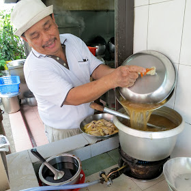 Restoran-Tong-东肉骨茶馆-Taman-Skudai-Baru-Johor