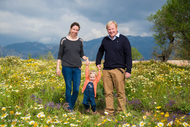 Majorca children photographer - Flower sessions