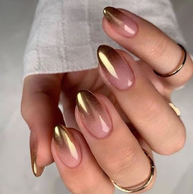 gold nails inspo pinterest