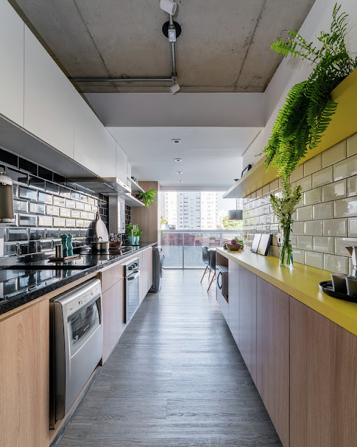 kitchen-subway-tiles