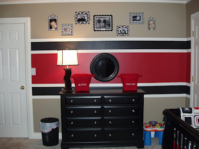  White Room on Baby Nursery   Black  Red And White