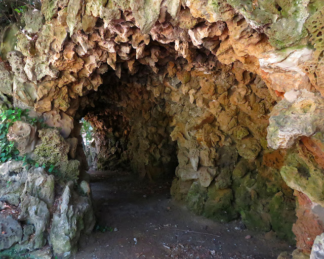 Grotta artificiale, Villa Fabbricotti, Livorno