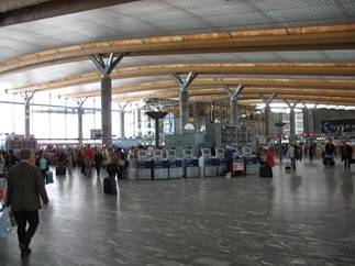 Gardermoen_check_in-hall
