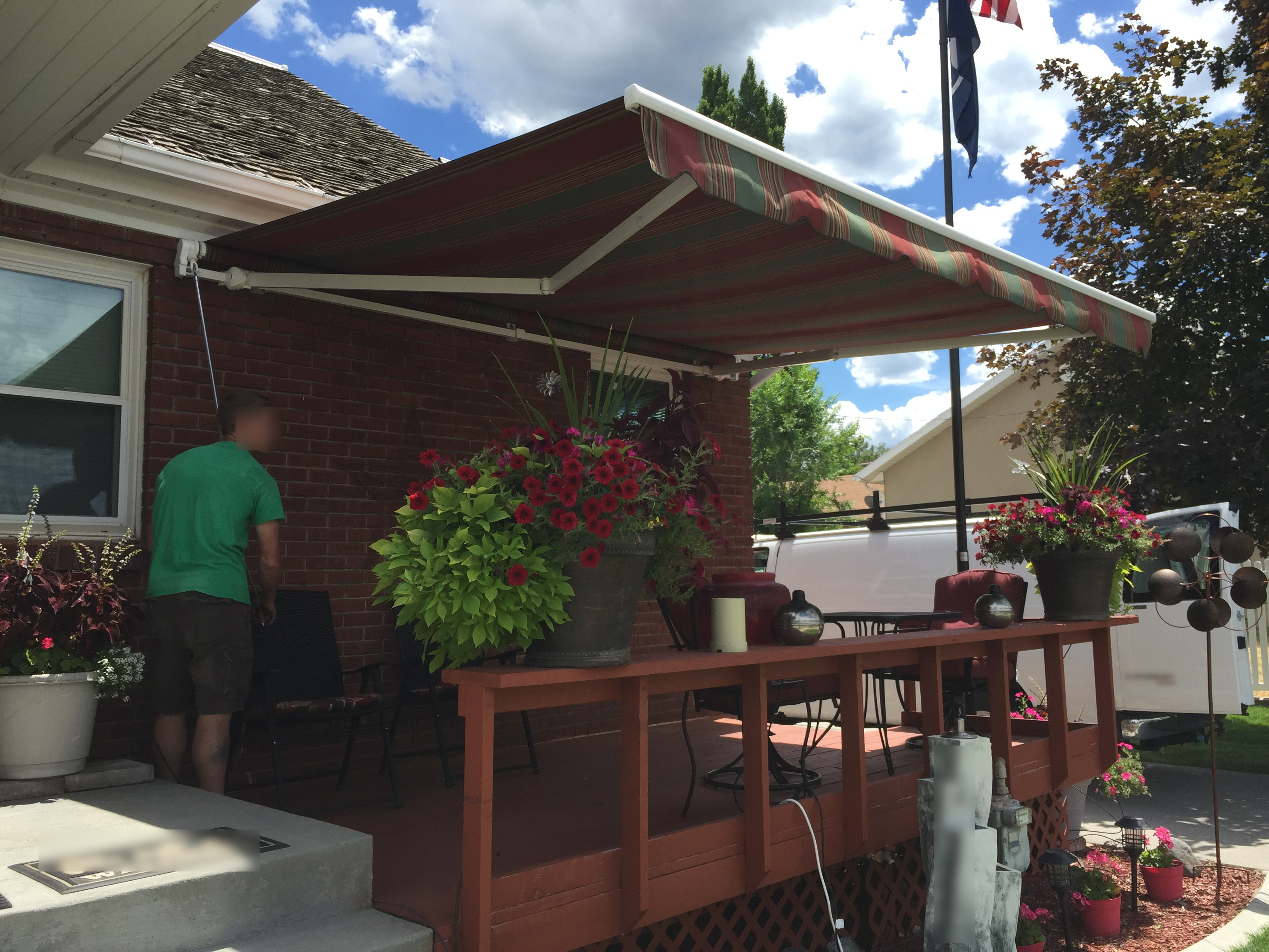 Custom Rectractable Awnings