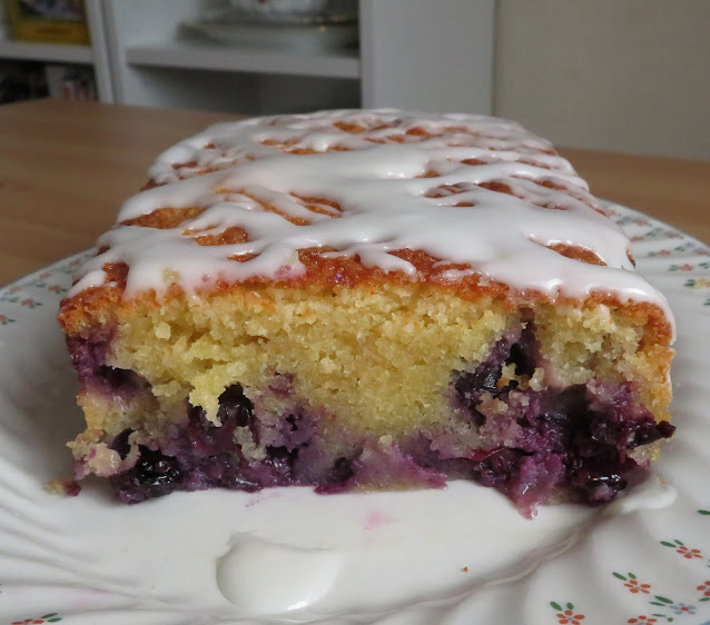 Blueberry & Almond Cake